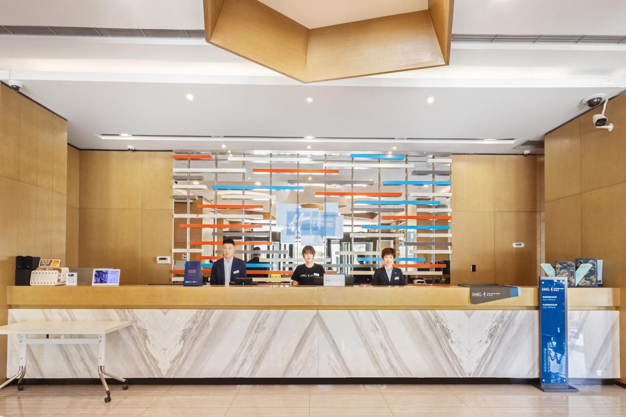 Holiday Inn Express Zhangye By Ihg Εξωτερικό φωτογραφία