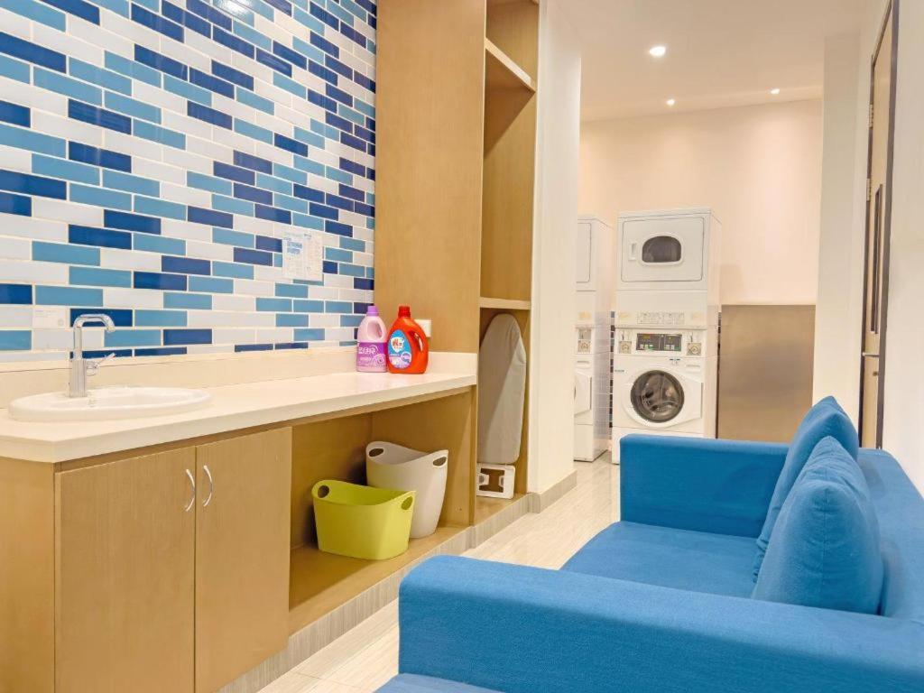 Holiday Inn Express Zhangye By Ihg Εξωτερικό φωτογραφία