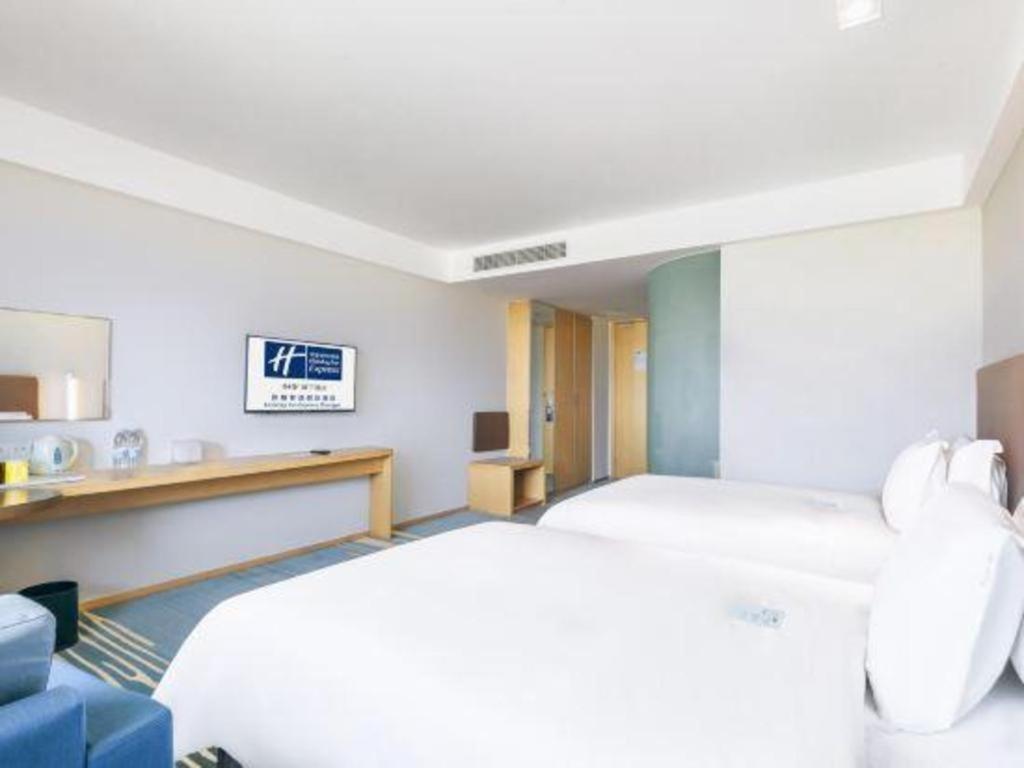 Holiday Inn Express Zhangye By Ihg Εξωτερικό φωτογραφία