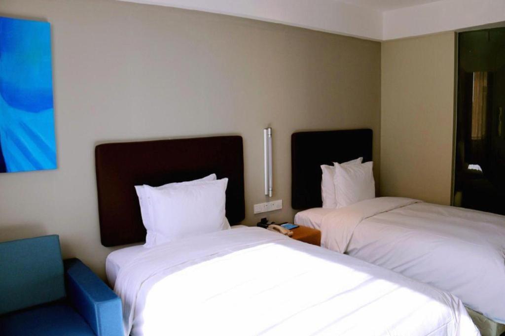 Holiday Inn Express Zhangye By Ihg Εξωτερικό φωτογραφία
